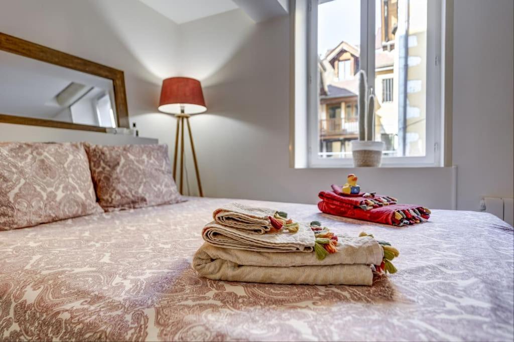 Apartamento Le Pura Vida, Hyper Centre Terrasse + Parking Annecy Exterior foto